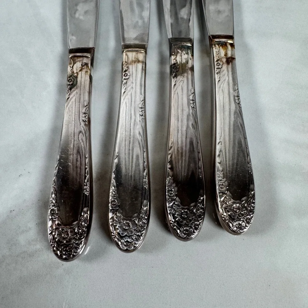 Set of 4 Oneida Simeon L & George H Rogers Silver Plated Dinner‎ Knives Lot 2